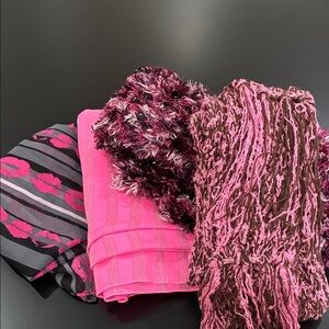 Bundle of 4 scarves